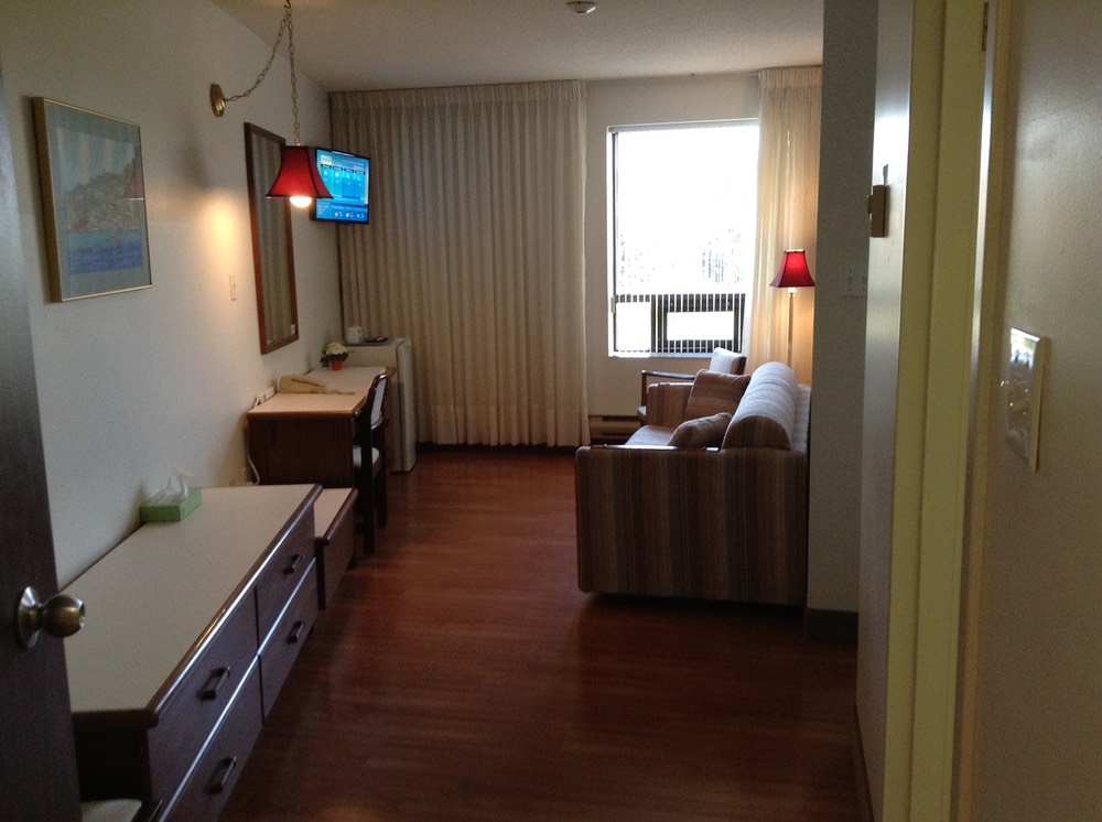 King Jacuzzi Suite Entry